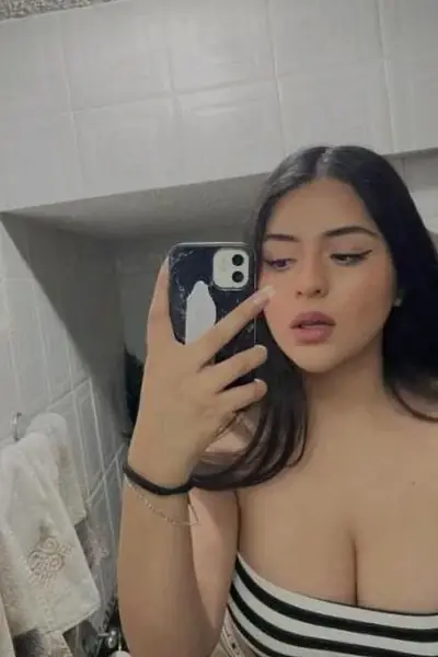 Call Girls in  Sarai Rohilla (DELHI) 9873295104 Escort Service