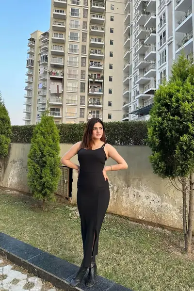 Indian escort in Dubai  – Aditi Khanna +971568733287 — image 2