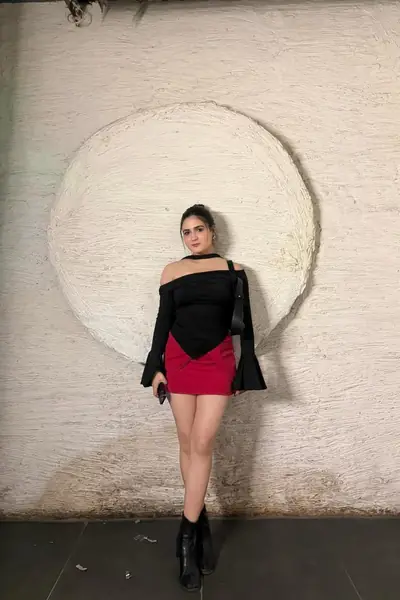 Indian escort in Dubai  – Aditi Khanna +971568733287 — image 3