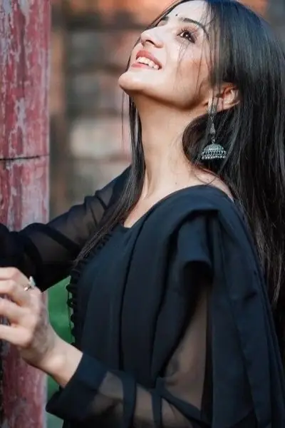 Dating Call Girls In Shadipur Depot ((9643097474 )) Escort Service Delhi Ncr