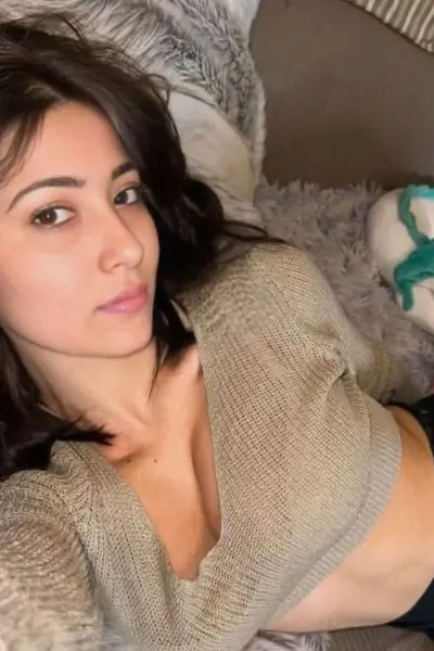 Mumbai HOME AND HOTEL SERVICE PROVIDE FULL SAFE AND SECURE GENUINE SERVICE