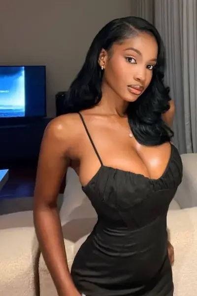 AFRICAN GIRL VADODARA IN VADODARA GUJARAT FOR MASSAGE AND THERAPY