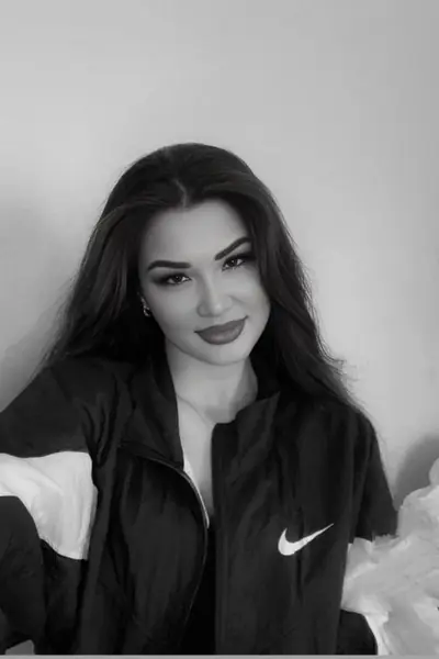 VIP Russian models escort service WhatsApp my 9873222486