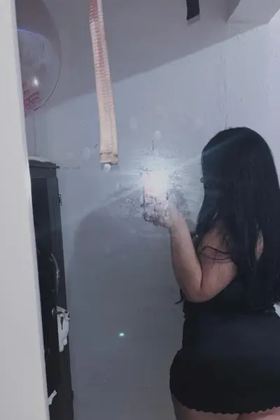 Gen session and service available shemale also Possible sex shots including — image 3