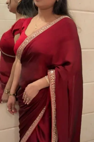 DELHI VIP HIGH PROFILE INDIAN MODEL AVAILABLE HOTEL & HOME 9717477837